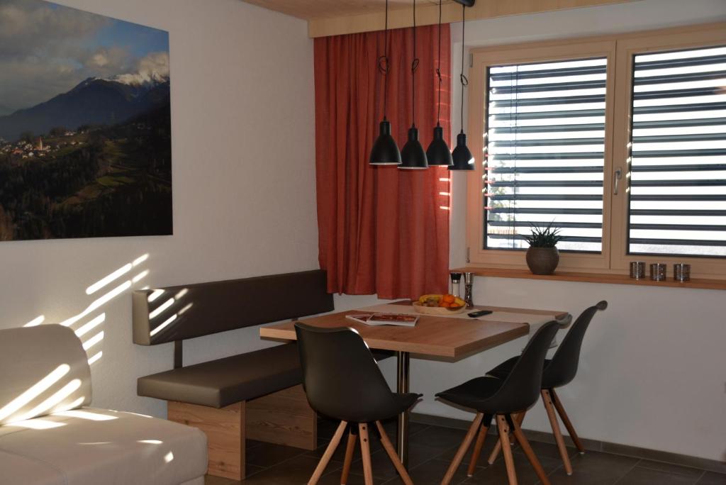 Apart Geiger - 4