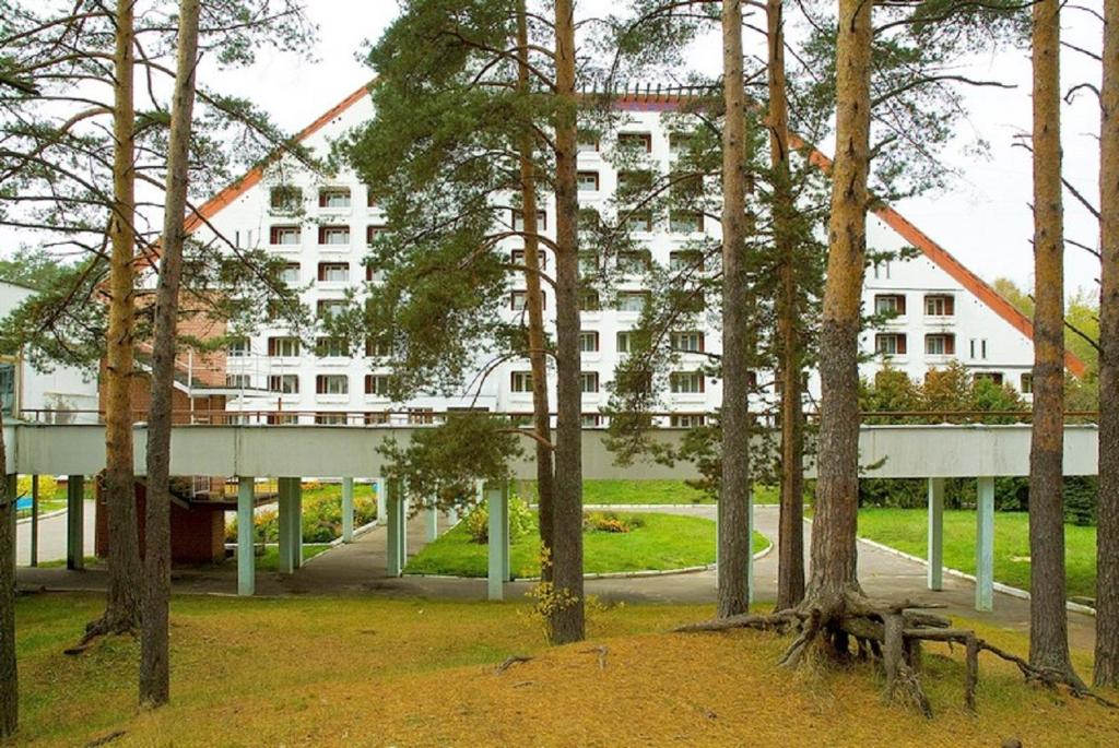 профилактория ольгино. гостиничный комплекс ольгино. гостиничный комплекс ольгино. берег реки волга конаково. приморском шоссе 4а.
