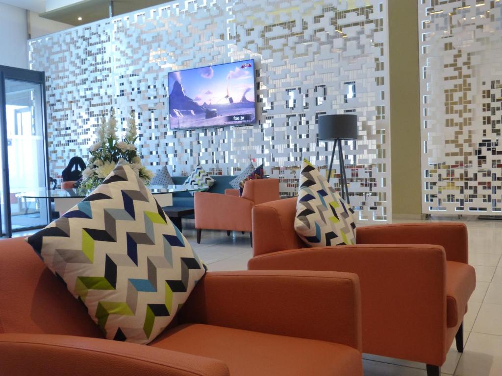 Shared lounge/TV area, Relax Casablanca Voyageurs in Casablanca
