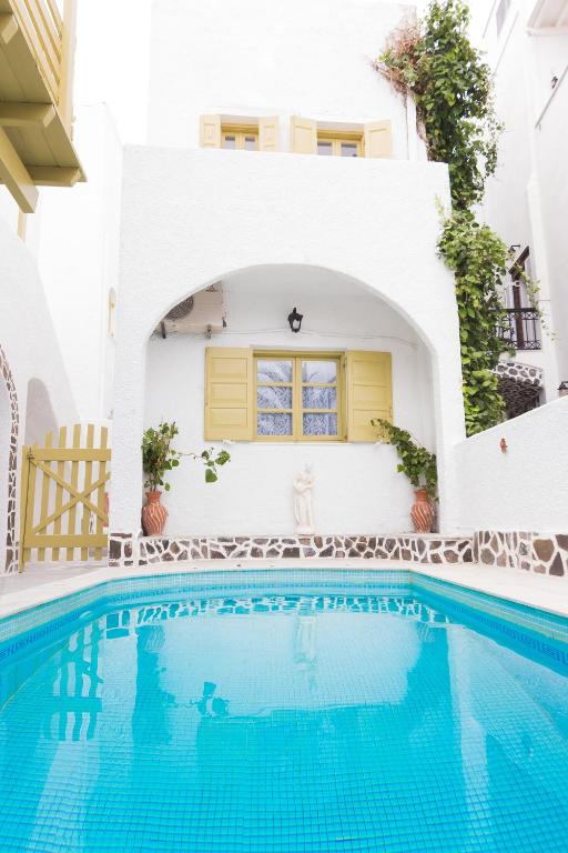 Sunny Days Hotel Fira Santorini photo