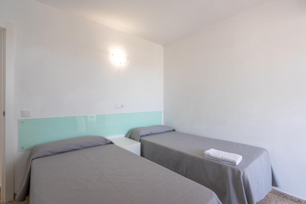 Magalluf Playa Apartments - Adults Only — Hotel rooms in Magaluf, Balearic Islands