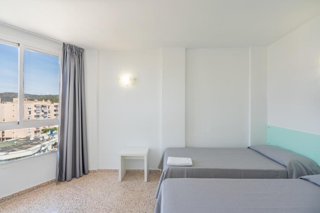 Magalluf Playa Apartments - Adults Only — Hotel rooms in Magaluf, Balearic Islands
