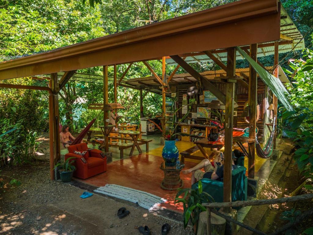 Mohagine Hotel — Hotel in Drake Bay