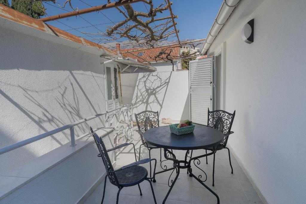 ASTAKOS apartments Budva photo