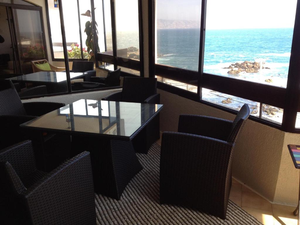 Beachfront Apartment Renaca Chile photo