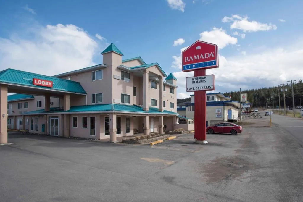 Ramada Limited 100 Mile House, hotel in One Hundred Mile House