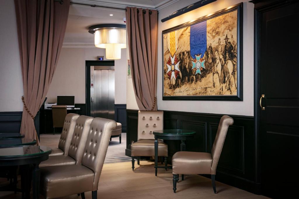 Hotel Saint Cyr Etoile - 5