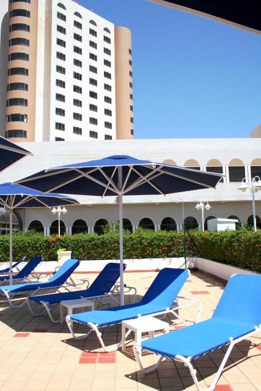 スイミングプール