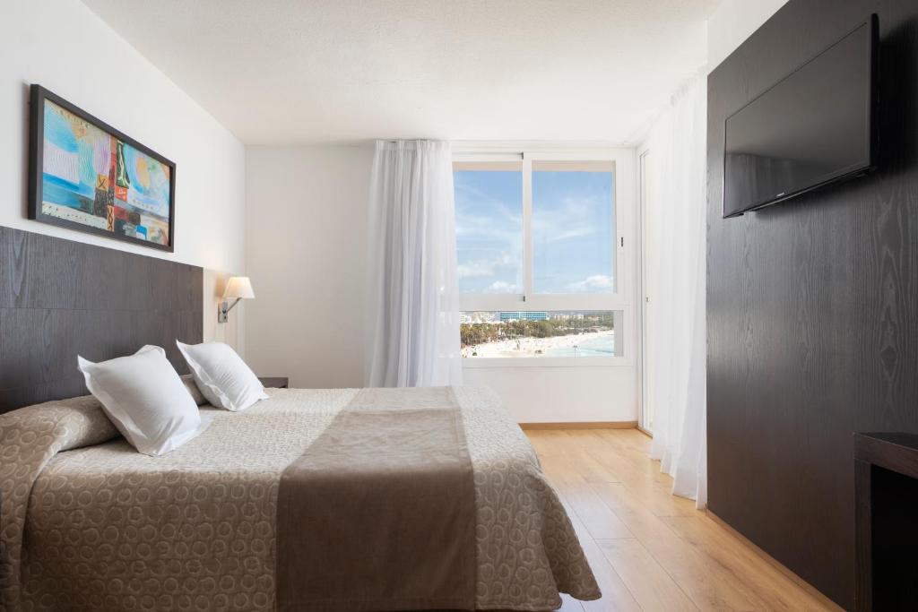 Hotel Palia Sa Coma Playa — Hotel rooms in S'Illot, Balearic Islands