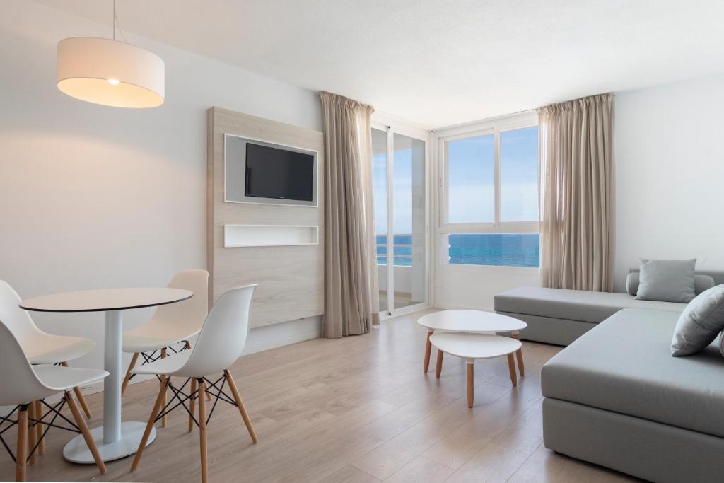 Hotel Palia Sa Coma Playa — Hotel rooms in S'Illot, Balearic Islands