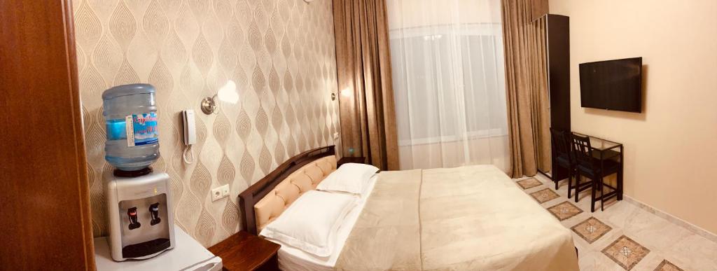 Hotel Day and Night on Michurinskiy photo