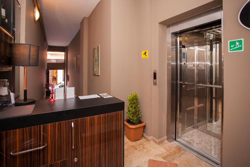 Hotel Belvedere photo