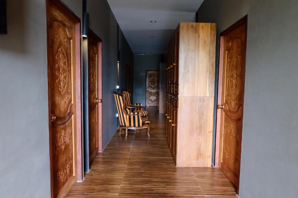 Facilities, Lipe - Bloom Cafe and Hostel in Ko Lipe