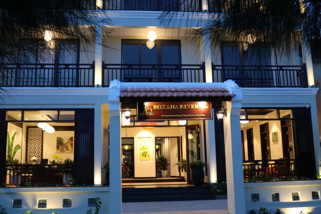 ROXANA RIVER VILLA
