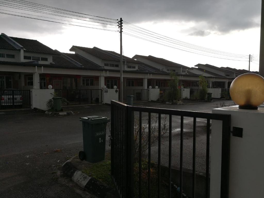 Address No 915, Lorong Uni Central 13, Taman Uni Central, Kuching Samarahan Expressway photo