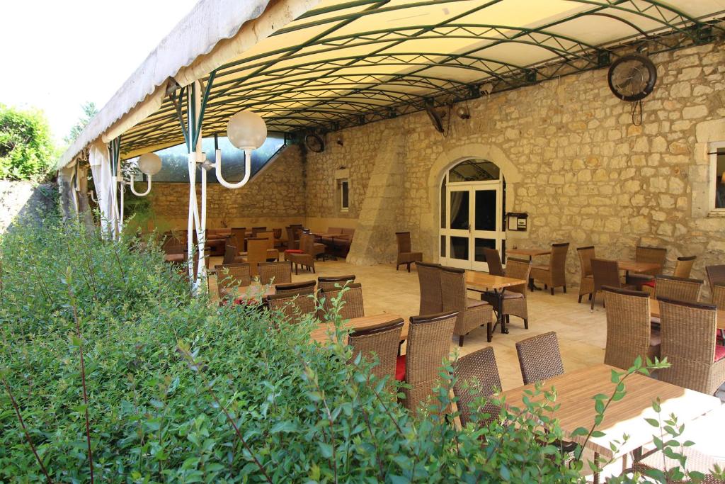 Logis Hotel Restaurant Gite La Bastide du Vebron photo