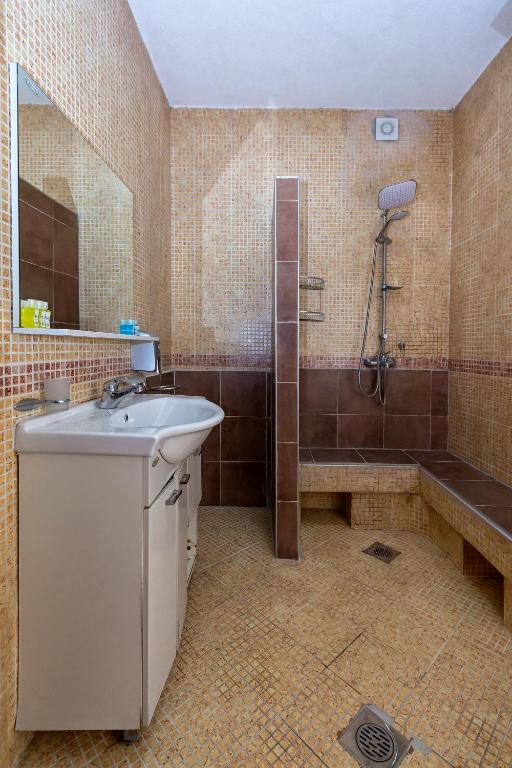 Upper Gate Apartments photo
