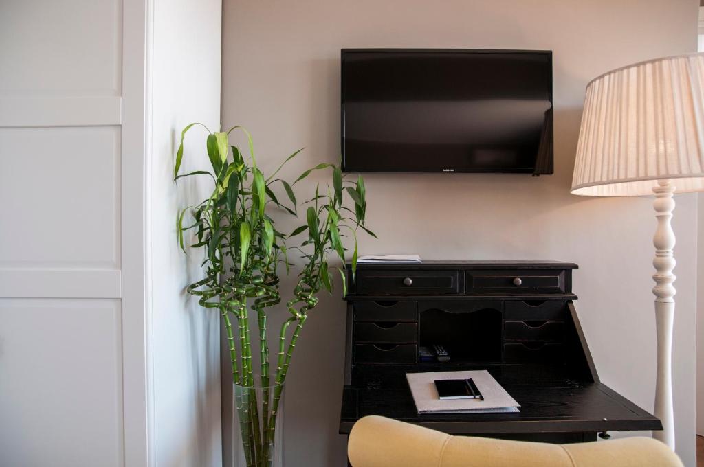 Villa Le Terrazze Charming Rooms - 5