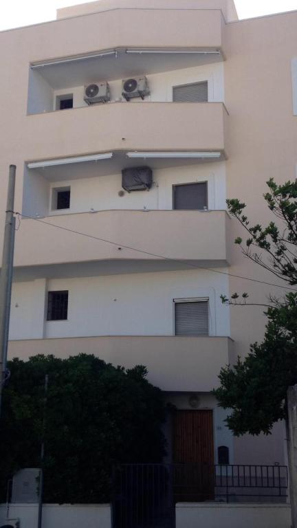 Small House - 2