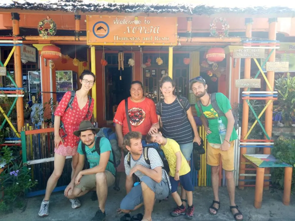 Novita Homestay, hotel v destinaci Bunaken