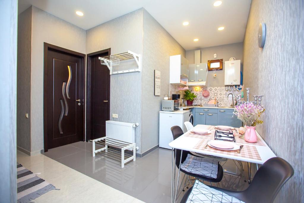 Lebu Apartment TBS — Hotel in Tbilisi