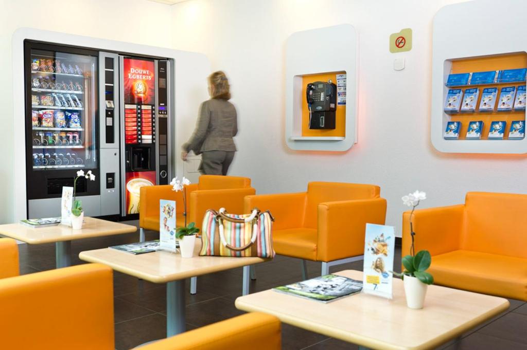 Ibis Budget Brussels South Ruisbroek photo