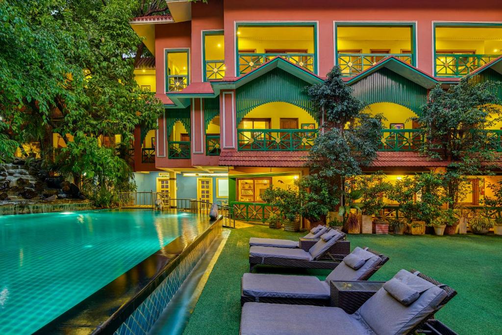 Mayfair Rourkela, Panposh