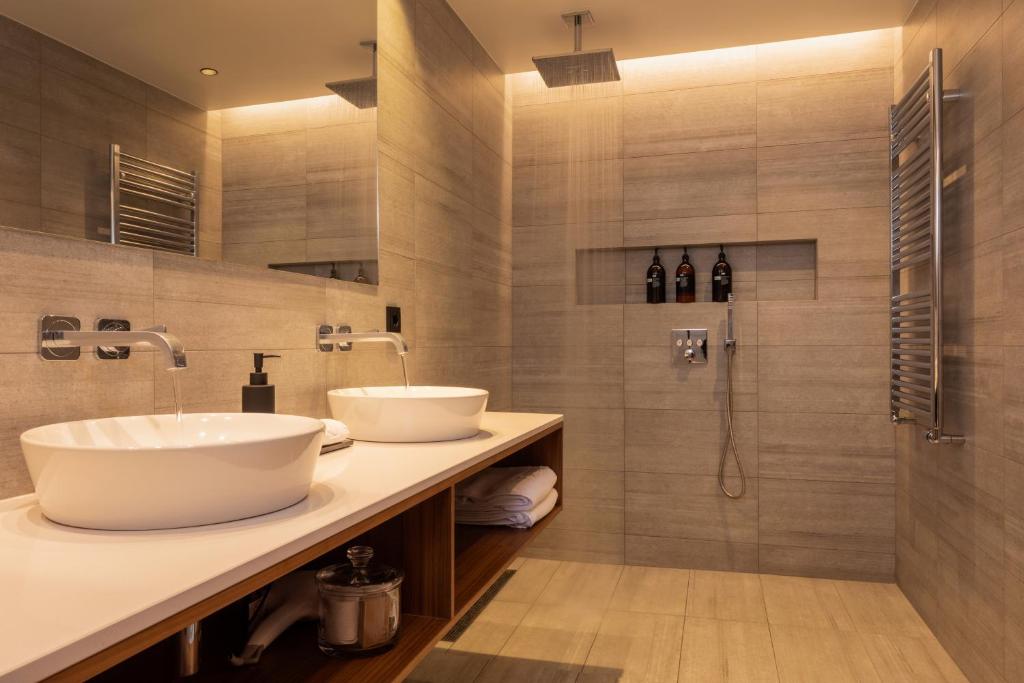 ION Adventure Hotel photo