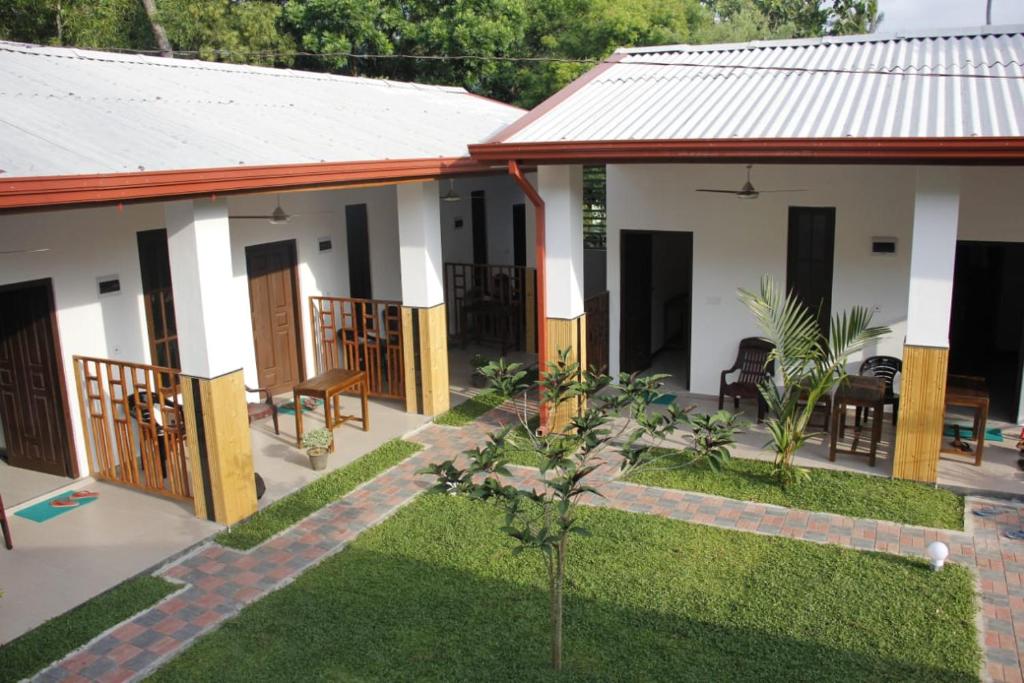 Baywings Rooms, Arugam Bay