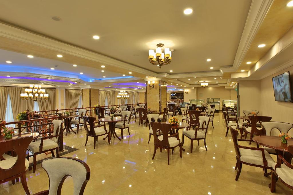 Pub/salon