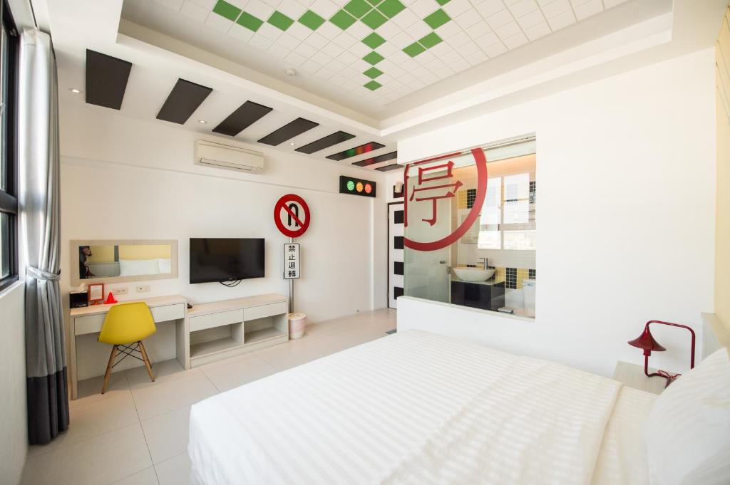 Her Man Hostel photo