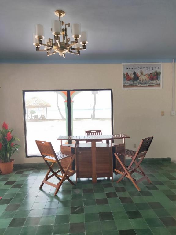 Sunshine View Hotel and Restaurant photo