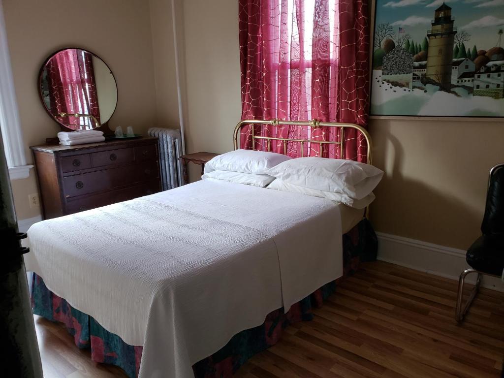 더블룸 - 공용 욕실 