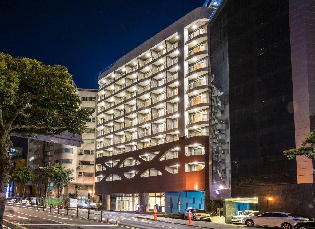 호텔 브릿지 서귀포 위치