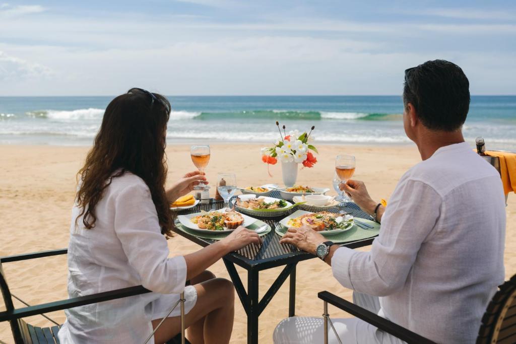 Food and beverages, Amal Beach Hotel in Bentota