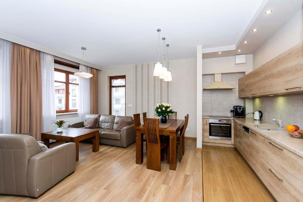 Gold - Neptun Park by OneApartments, Gdaňsk