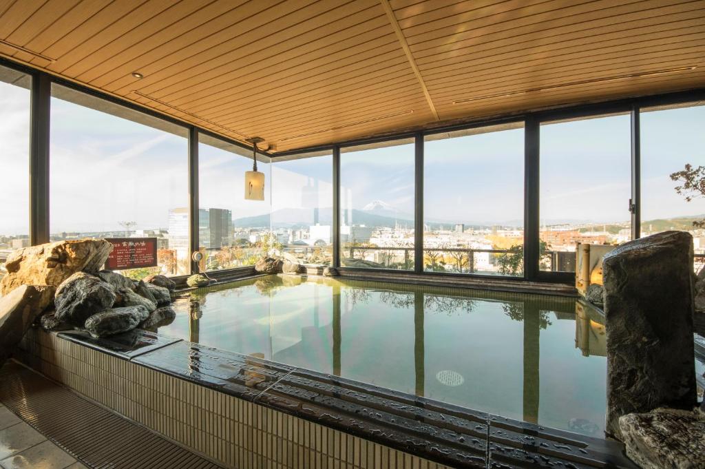 도미 인 미시마 핫 스프링