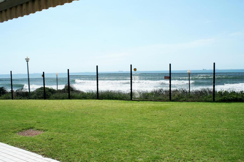 2 BRONZE BEACH UMHLANGA photo