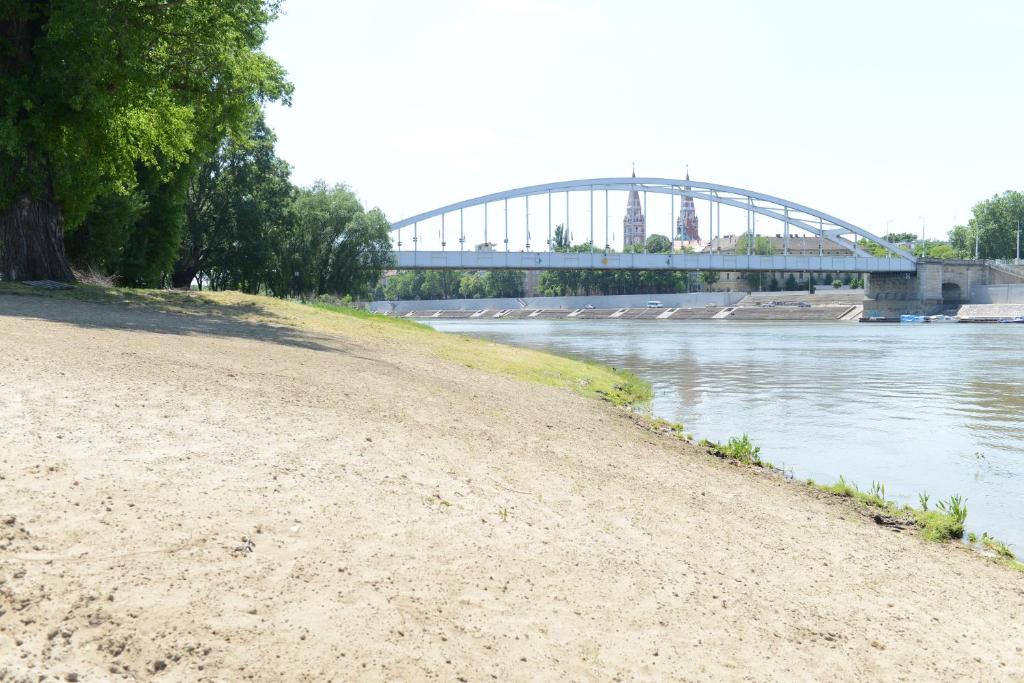 Szegedi Partfurdo Kemping es Apartman photo