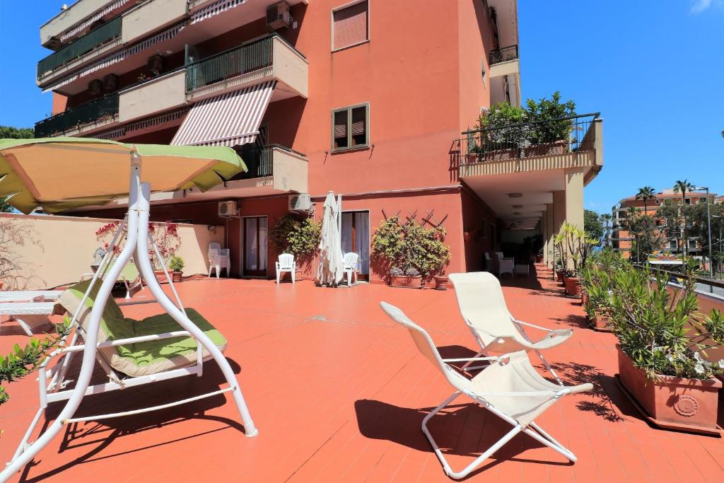 La Terrazza Parco Lauro Apartment photo