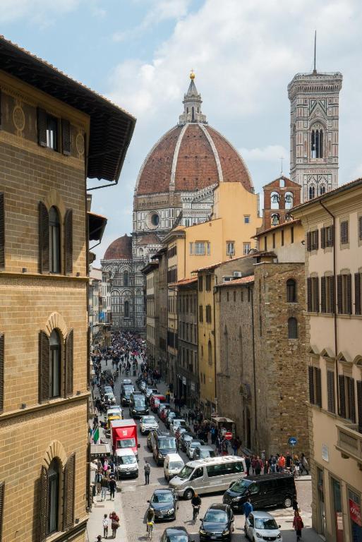 D'HOME FLORENCE photo