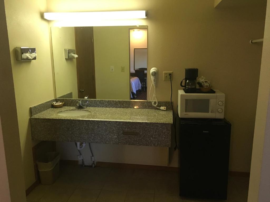 Budget Host LaFonda Motel Liberal photo