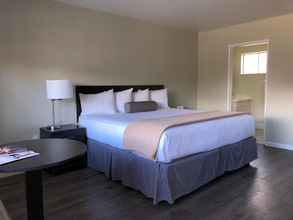Hotel Elevation photo