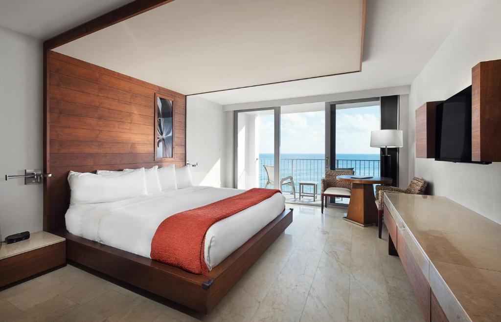Costa D'este Beach Resort Photo 17