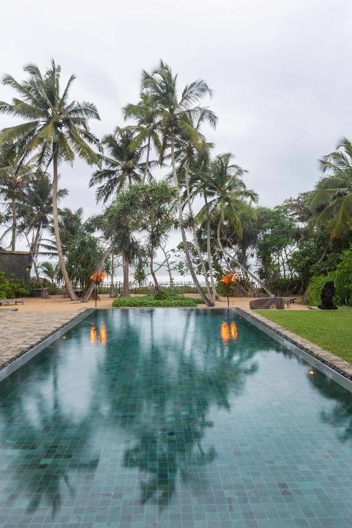 Villa Saffron Hikkaduwa photo