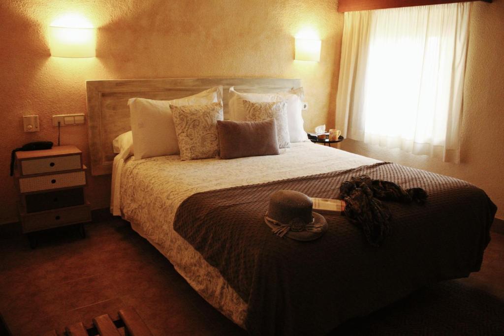 Hotel Sant Joan — Hotel rooms in Palamos, Catalonia