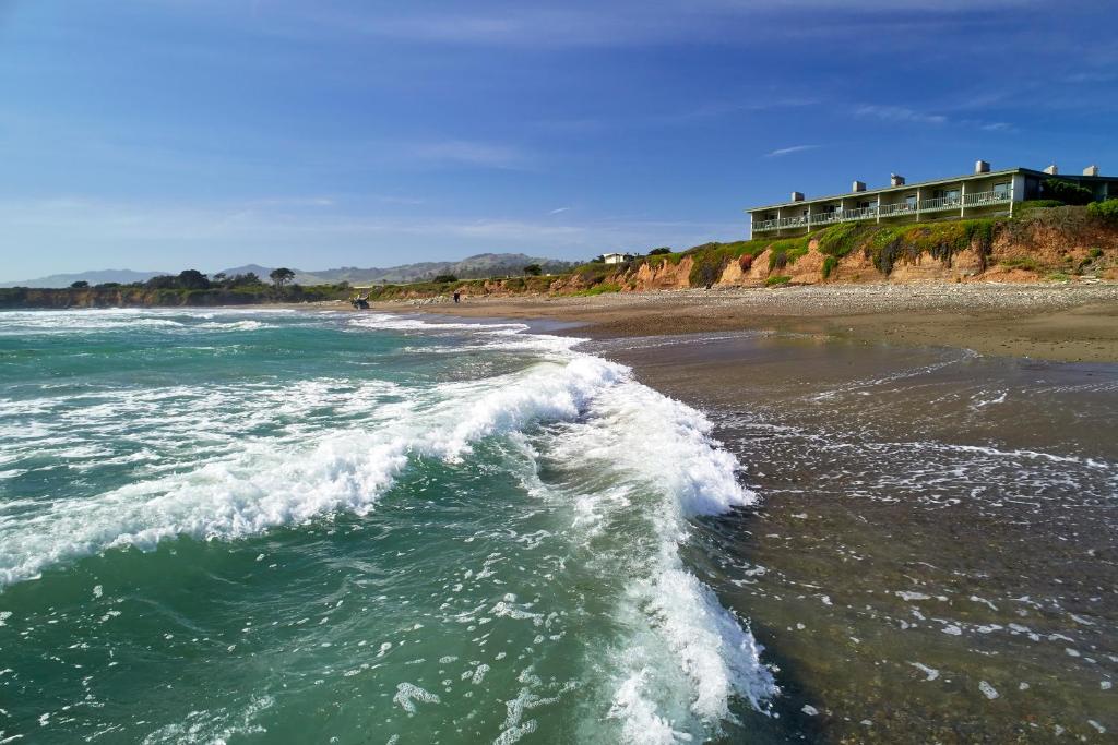 Cavalier Oceanfront Resort, San Simeon (CA) 2024 Updated Prices, Deals