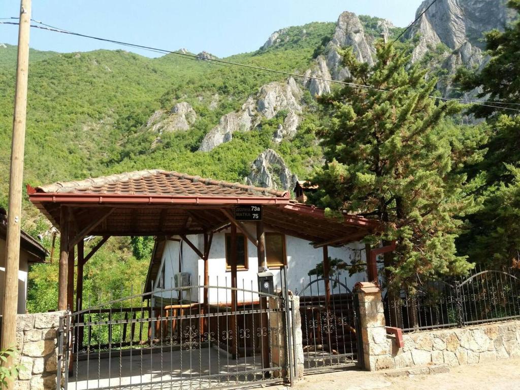 Riverside Haven — Hotel in Skopje