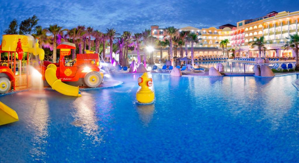 Mediterraneo Bay Hotel & Resort — Attractions for children in Roquetas de Mar, Andalusia