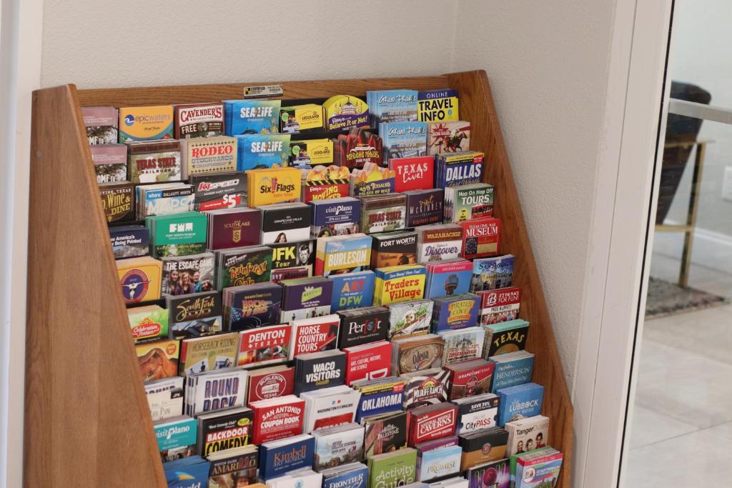 Arya Inn And Suites Photo 9